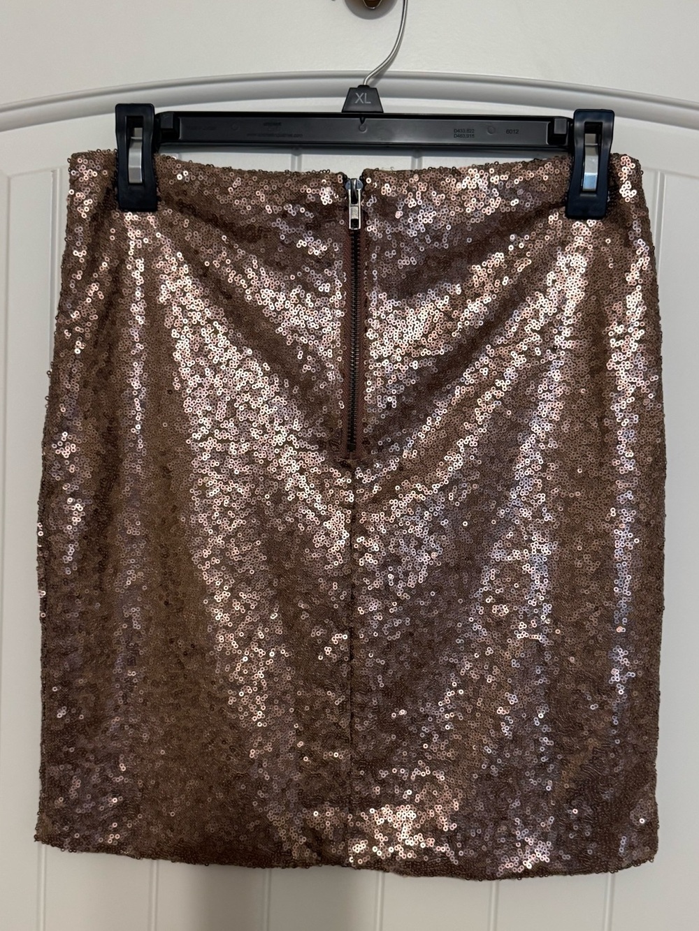 Hayden Los Angeles Sequin Mini Skirt in Rose Gold Size Medium Zipper NWT - Picture 4 of 7